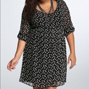 Torrid black diamond print dress 2X